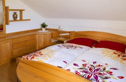 Cabar House | Holiday Home Kozji Vrh with Sauna and Views
