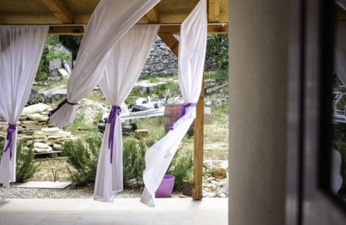 Raslina Apartment | Holiday Home Lavanda