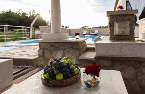 Mihanici House | Holiday Home Lazuština Paradise