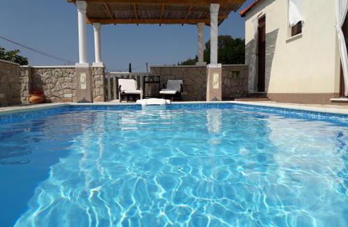 Mihanici House | Holiday Home Lazuština Paradise & The Mermaid