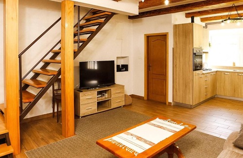 Lukovdol House | Holiday Home 'Lukovdol' with Hot Tub and Sauna