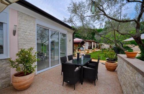 Murine House | Holiday Home M
