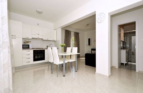 Vinisce House | Holiday home Marija, (15513), Vinišce, hr