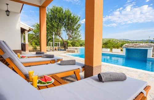 Lecevica House | Holiday Home Melone