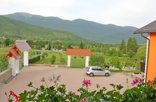 Vranovaca House | Holiday home Milan, (15975), Vranovaca, Croatia