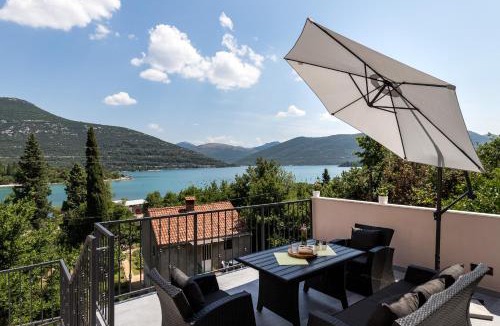 Hodilje House | Holiday Home Monika