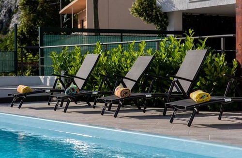 Gornje Sitno Villa | Holiday home Mons Aureus - Three Bedroom Villa with swimming pool