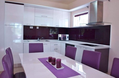 Vinisce House | Holiday home Nila, (15021), Vinišce, hr