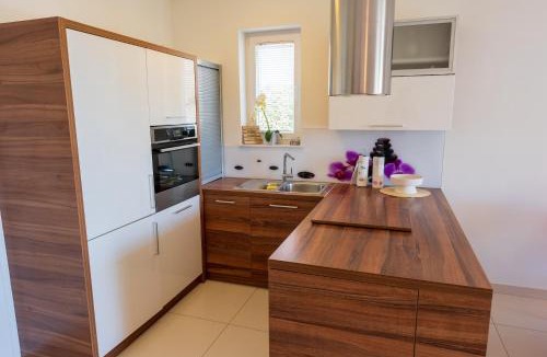 Turanj House | Holiday Home Nina
