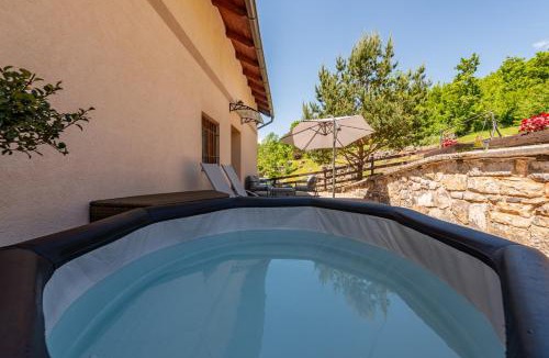 Gospic House | Holiday home Palo santo