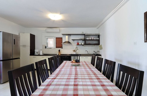 Polaca House | Holiday Home Polaca with Pool