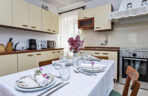 Dragove House | Holiday home "Sakarun" with view of the water