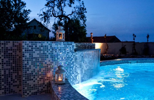 Pitve House | Holiday Home Secret Garden