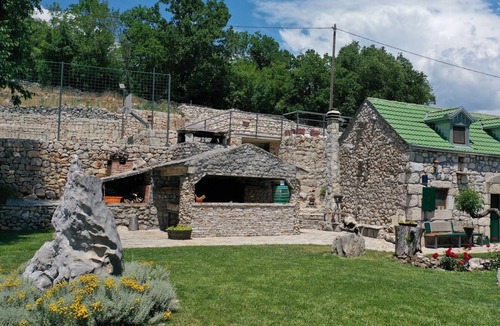 Zmijavci Villa | Holiday Home Stari Dom Ivkošic by Villas Guide