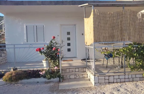 Grebastica House | Holiday Home Sunny Retreat