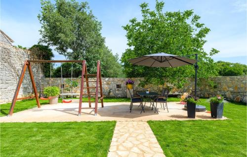 Cabrunici House | Holiday Home Svetvincenat With Outdoor Swimming Pool 207