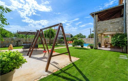 Cabrunici House | Holiday Home Svetvincenat With Outdoor Swimming Pool 207