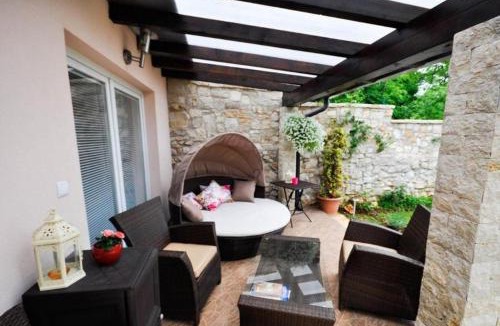 Murine House | Holiday Home T