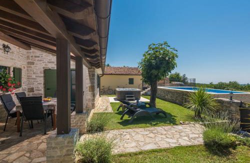 Kanfanar House | Holiday Home Villa Ana Rita by Interhome