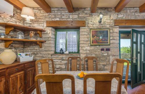 Kanfanar House | Holiday Home Villa Ana Rita by Interhome