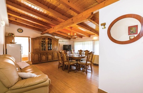 Debeljak House | Holiday Home Villa Ksenija - Six Bedroom Holiday Home with Pool