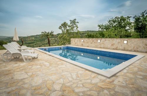 Vizinada Villa | Holiday Home Vizinada