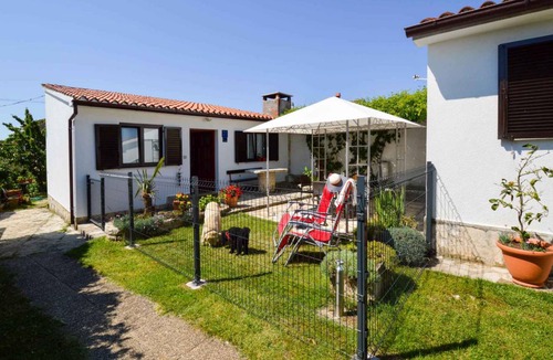 Manjadvorci House | Holiday home with air conditioning