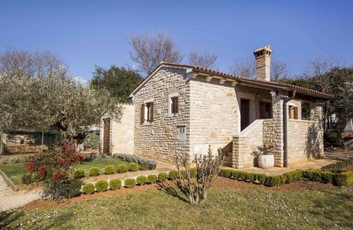 Rovinj House | Holiday home with a/c