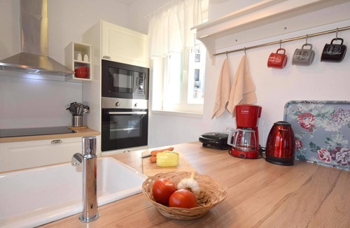 Bogovici House | Holiday home with courtyard, air-conditioned