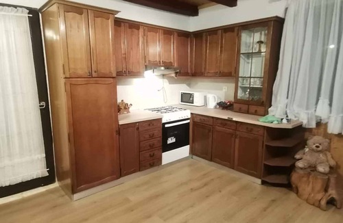 Trnovac House | Holiday home with garden and hiking opportunities