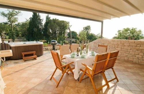 Krizine House | Holiday home with hot tub Sveti Ivan, Umag (K-27207)