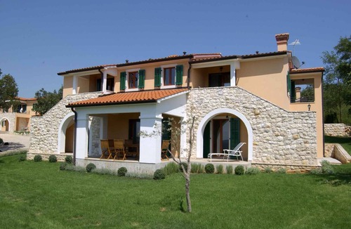 Stanisovi House | Holiday home with outdoor pool