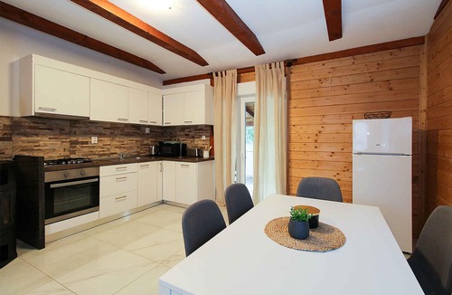 Marcana House | Holiday home with pool for 6 people