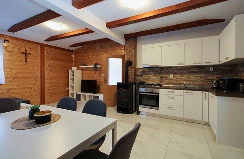 Marcana House | Holiday home with pool for 6 people