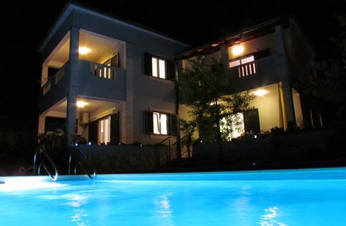 Supetar Villa | Holiday home with pool, Supetar, Island Brac
