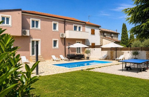 Smoljanci House | Holiday Home with Private Pool, Istria (Up to 10 Guests, Pet Friendly)