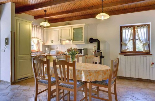 Cehici House | Holiday home with private pool and outdoor shower