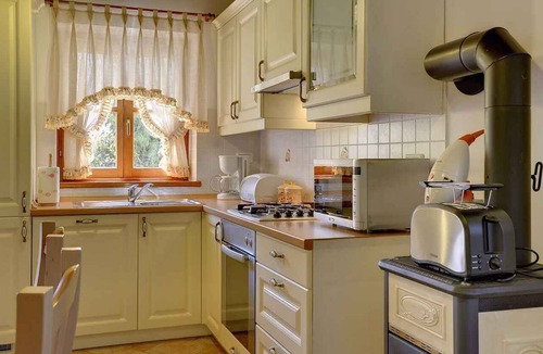Cehici House | Holiday home with private pool and outdoor shower