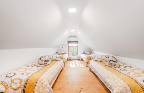 Tolmin House | Holiday Homes Pr Pelaku with Outdoor Sauna