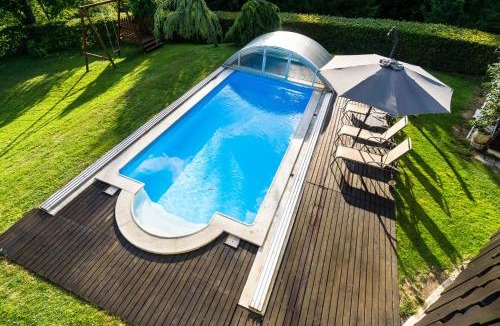 Cerklje na Gorenjskem House | Holiday House in Nature with Pool, Pr Matažič