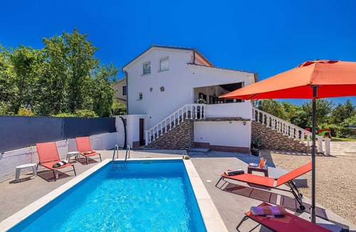 Kras House | Holiday house CHARMING with private pool