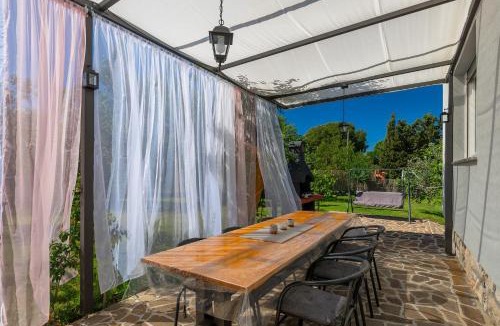 Loborika House | Holiday house Chill out Loborika