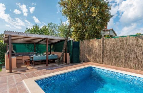 Strmac House | Holiday House Dora