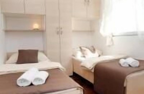 Drvenik Mali House | Holiday house Drvenik Mali for 1 - 8 persons with 3 bedrooms - Holiday house