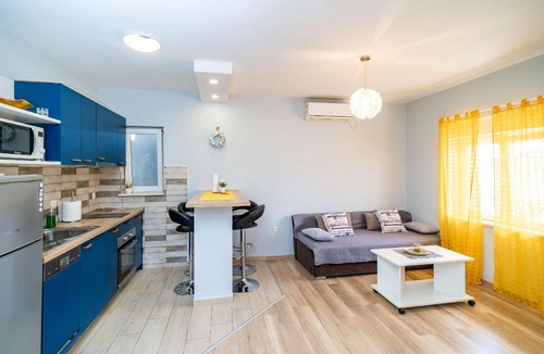 Gruz House | Holiday house Dubrovnik for 1 - 13 persons with 3 bedrooms - Row house