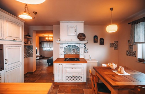 Zalec Apartment | Holiday house for up to 6 guests-Posest Kunigunda with a magical view