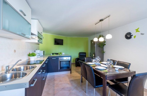 Hreljici House | Holiday house Hreljici for 1 - 6 persons with 2 bedrooms - Row house