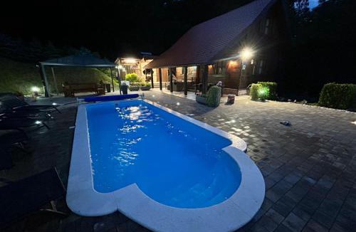 Veliko Trgovisce Villa | Holiday house Kontesa