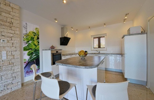 Kavran House | Holiday house Krnica for 2 - 10 persons with 5 bedrooms - Holiday house