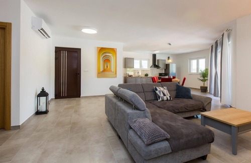 Topid House | Holiday house Labin for 1 - 8 persons with 3 bedrooms - Holiday house